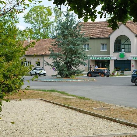 Logis Hotel - Restaurant Le Tulipier Vienne-le-Château Exterior foto