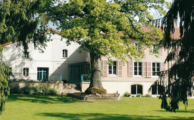 Logis Hotel - Restaurant Le Tulipier Vienne-le-Château Habitación foto